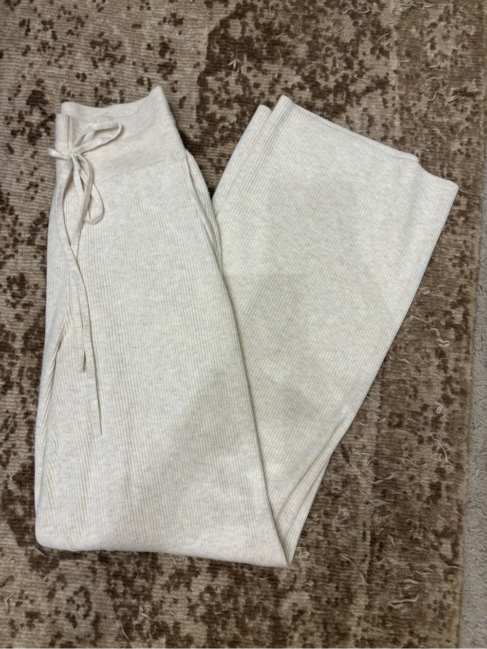 Uniqlo Cream Ribbed Knit Pants